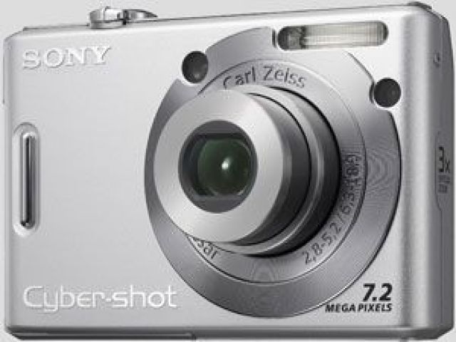 SONY DSC-W55 7.2MP,LCD 2,5 por R$699,00