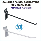 GANCHOS SIMPLES PAINEL CANALETADO PACOTE COM 1000 PEAS MEDIDAS 25CM e 30CM ARAME 4.76MM BRANCO OU PRETO