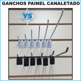 GANCHOS SIMPLES PAINEL CANALETADO PACOTE COM 500 PEAS MEDIDA 15 CM ARAME 4.76MM BRANCO OU PRETO