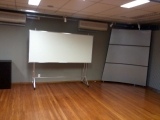 Pedestal em Alumnio com Quadro Branco 9mm Liso 300x120cm LxA c/ Rodizio Z2590 Cinemart