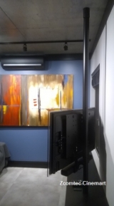 SUPORTE TV MVEL AO TETO C/ SUPORTE SOUNDBAR 2/3MT TUBO DE ALUMNIO PRETO Z3552