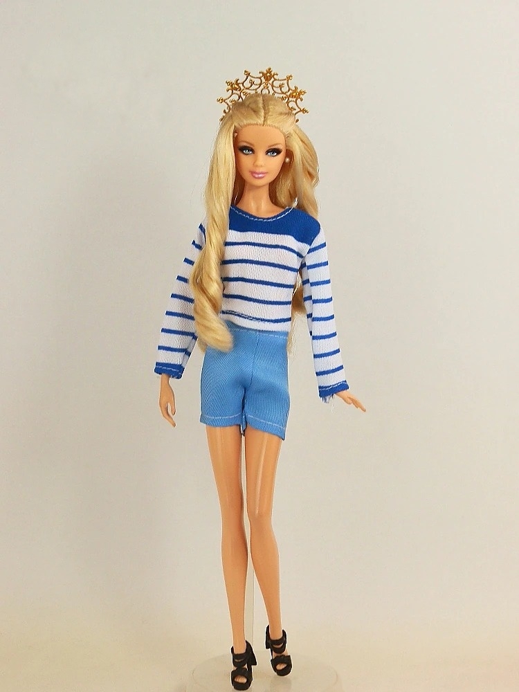 Coleção FASHION CHIC : Roupinha Para Barbie + 2 Pares De Sapatinhos #02F  por R$34,90