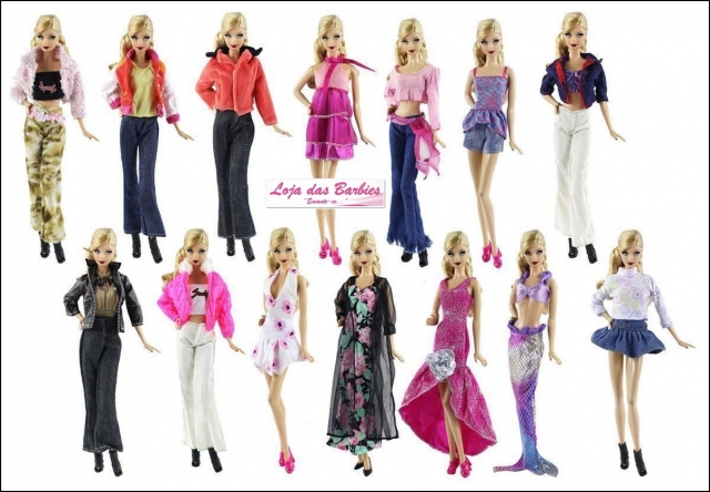 PACOTE ESPECIAL* 10 Roupas Fashion Para Barbie + 20 Pares de