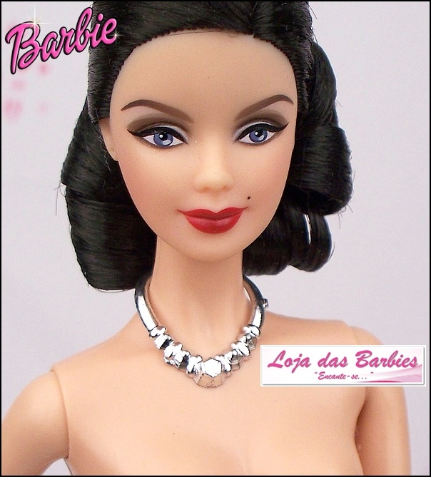 Boneca Barbie Princesa com coroa Mattel - Loja Zuza Brinquedos