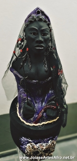 Busto Ib - POMBA GIRA
