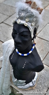 Busto OXAGUIAN -