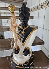 Busto - ES BARA -