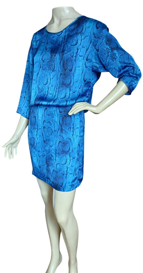 VESTIDO LEELOO - TAM=P - BUSTO=110  - CINTURA=76 - QUADRIL=96 - COMPR=92  (ref. 13444)