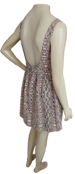 VESTIDO ANIMALE - TAM=40 - BUSTO=90 - CINTURA=76 - QUADRIL=124 - COMPR=82 (ref. 13512)