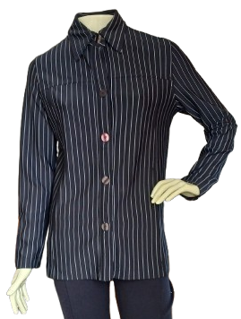 CAMISA RISCA DE GIZ CHERCHONS - TAM=M - BUSTO=100 - CINTURA=90 - COMPR=66 - Ref. 14258)