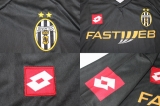 CAMISA RETR JUVENTUS (ITLIA) 2001 / 2002 - UNIFORME 2