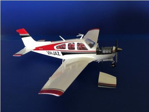 Beechcraft Bonanza F33 1:48 # 11694 - MINICRAFT