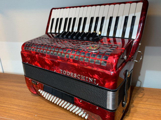 Acordeon Todeschini Modelo Super 5