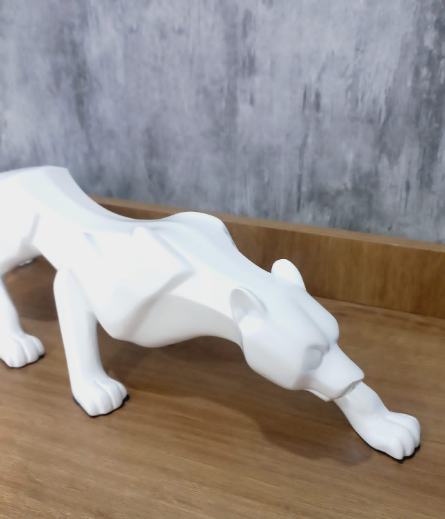 Escultura De Pantera  Branca Premium 38 x 10 cm  Luxo Branco laqueado