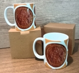 CANECA COM ESTAMPA NUMISMTICA MOEDA DIREITOS HUMANOS E BANDEIRA