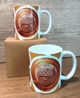 CANECA COM ESTAMPA NUMISMTICA MOEDA DIREITOS HUMANOS E BANDEIRA