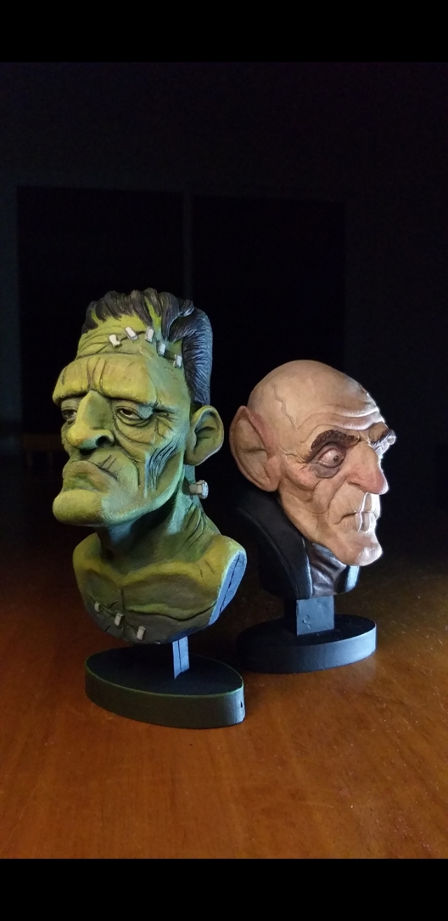 Bustos Frankenstein e Nosferatu pintada pelo artista?cache=