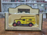 Miniatura Inglesa Lledo - Colman’s Mustard 1936 Packard - Days Gone, Vintage Models - Coleo DN - Carrinhos