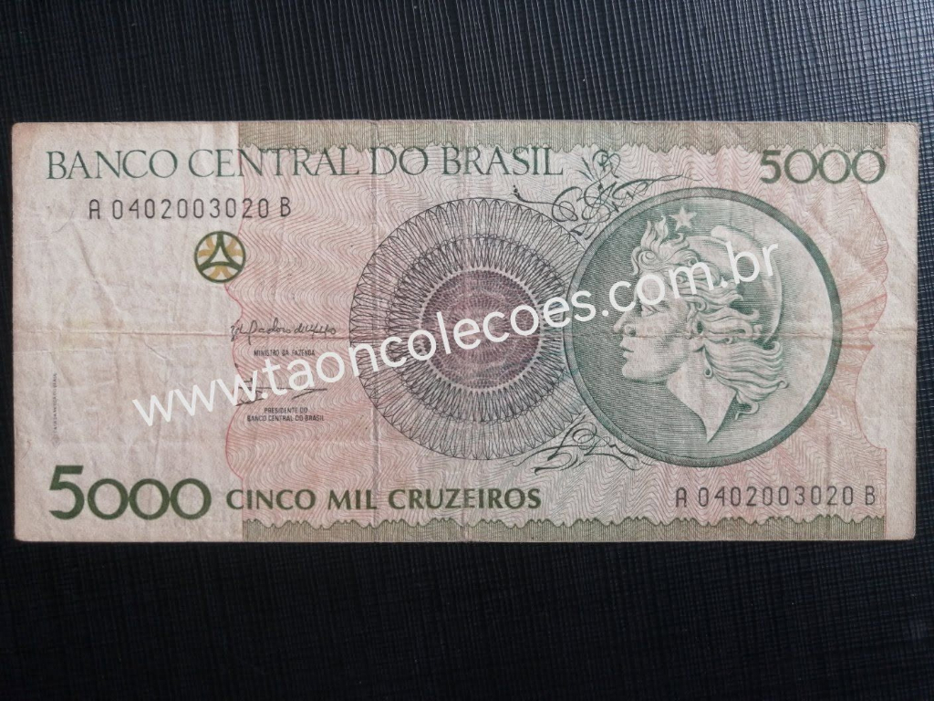 C222 - BRASIL 5.000 CRUZEIROS DE 1990 - MBC / Nº A0402003020B (ESCASSA)