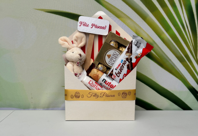 Cesta Envelope com pelcia coelho - Ref. 026