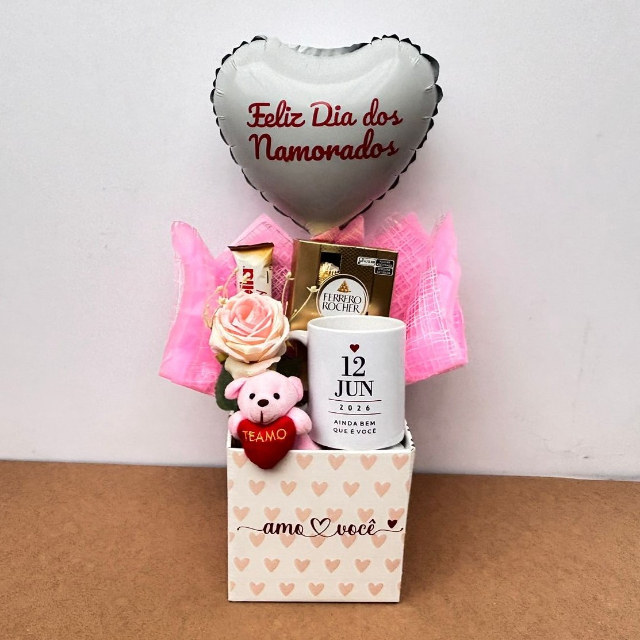 Box Amor com Caneca Lembran�a 2026 - Ref. 061