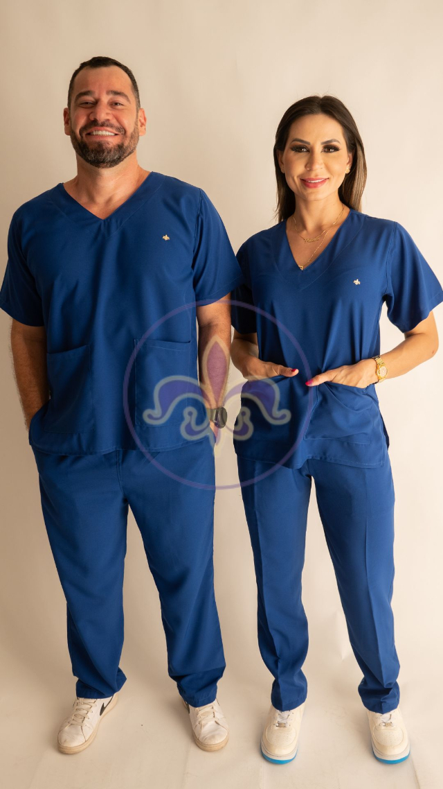 Scrub Tradicional em Oxfordine Light Azul Bic