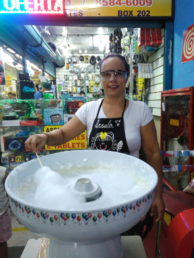 M�QUINA DE ALGOD�O DOCE 