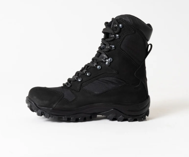 BOTA   AMPHIBIAM   DRY   8   2.0   -   PRETA