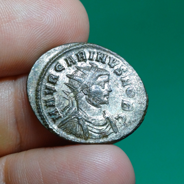 Carinus Cesar, 282-283 dC. Ae antoniniano. 3,47g/25mm. Ainda parcialmente peateado