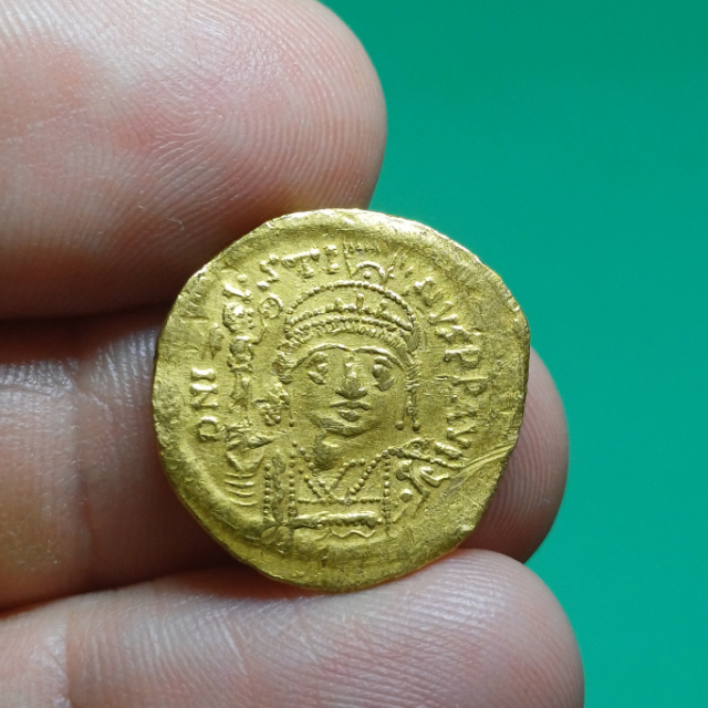 Justinus II, 565-578. Au solidus. 4,26g/20,6mm