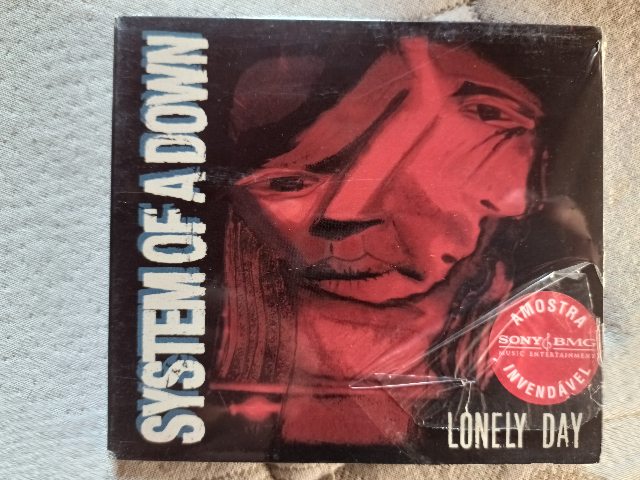 SYSTEM OF A DAWN - LONELY DAY digipack por R$30,00