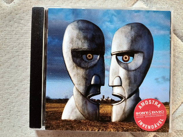 PINK FLOYD - THE DIVISION BELL por R$30,00